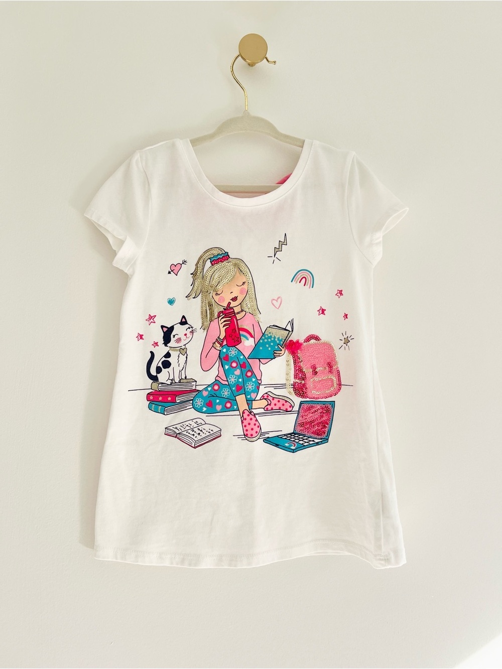 Cynthia Rowley White Tee with Girl, Cat & Pink Sequin Backpack Graphic | S (5/6)